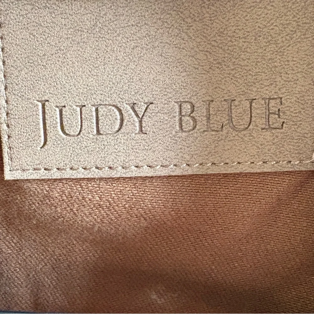 JUDY BLUE CAMEL GARMENT DYED GRINDING CROPPED DENIM JACKET LARGE - Picture 7 of 16